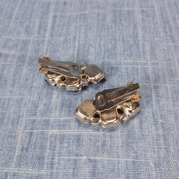 1950s Vintage Clip Earrings: Crescent Shaped with Black and Clear Rhinestones - Picture 5 of 6